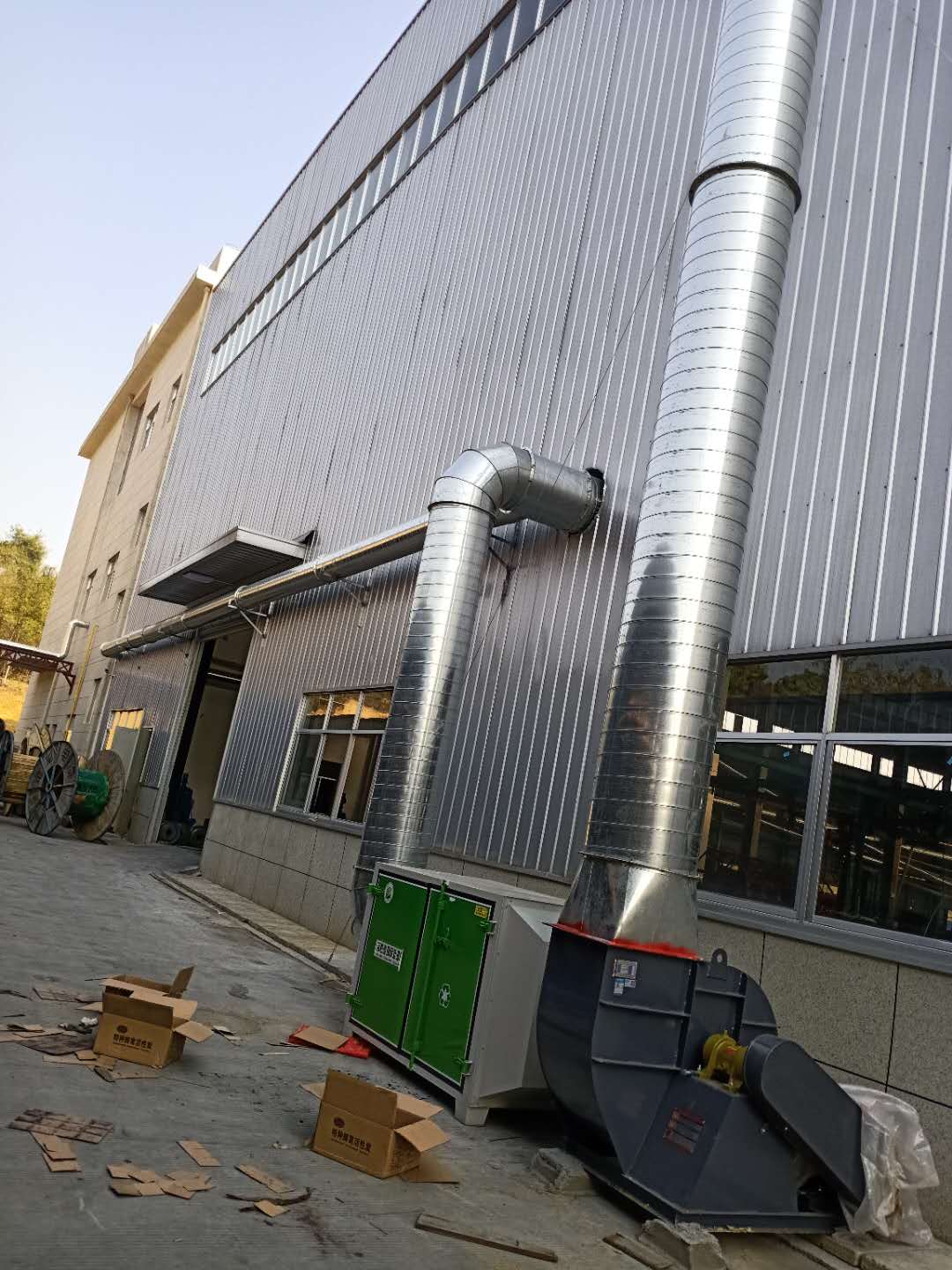 湖南省伟利翔机械通风设备有限公司,永州市生产安装螺旋风管,共板风管,消防风管,销售冷风机,负压风机